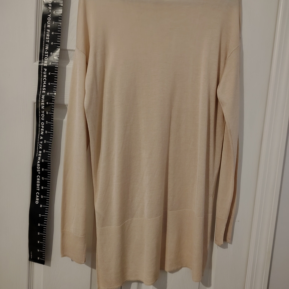 Cream Long Sleeve Sweater Extended Length Pink - Picture 10 of 10